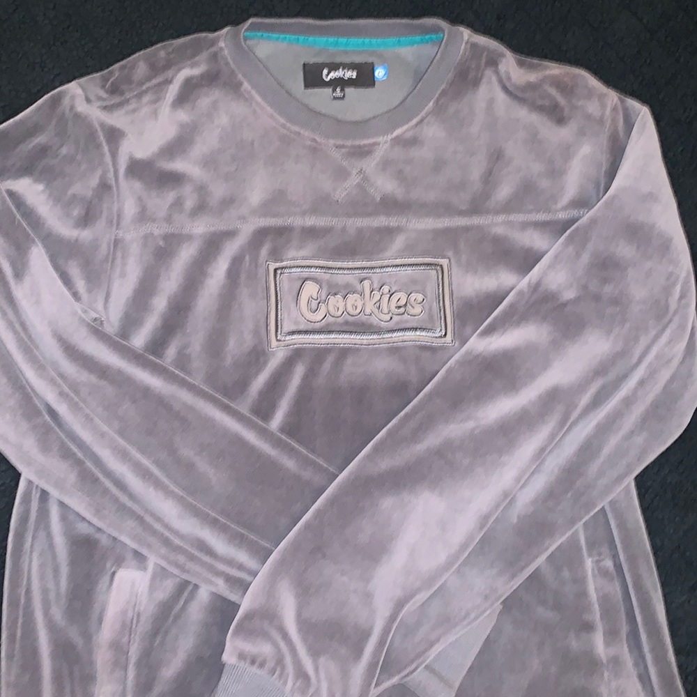 velour cookies crewneck